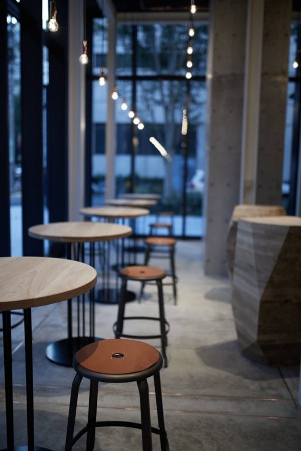 Chaises Nicolle metal counter stool, 60-cm height. Chaises Nicolle French-made bar stool in Tokyo.