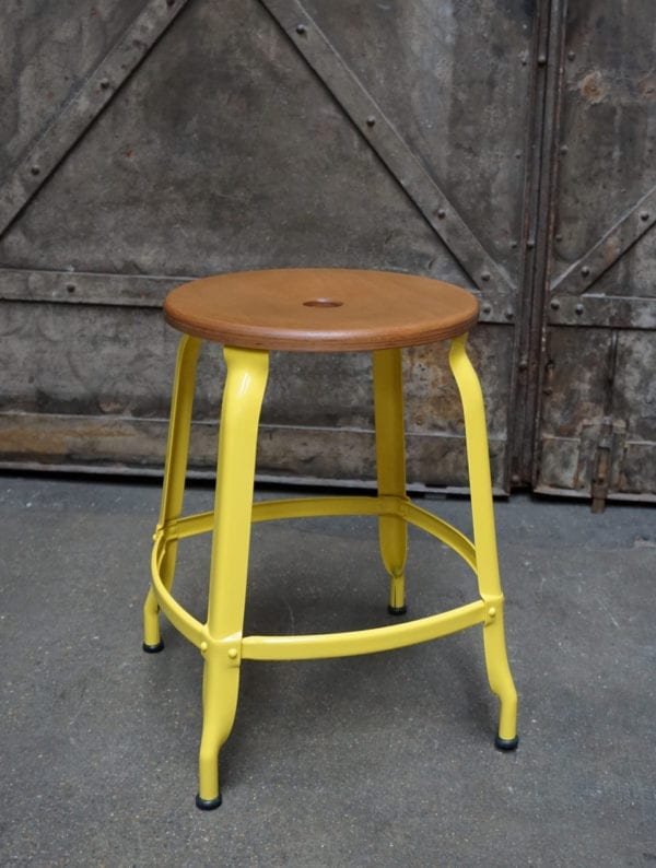 Yellow zinc Chaises Nicolle wooden and metal stool, 45-cm high.